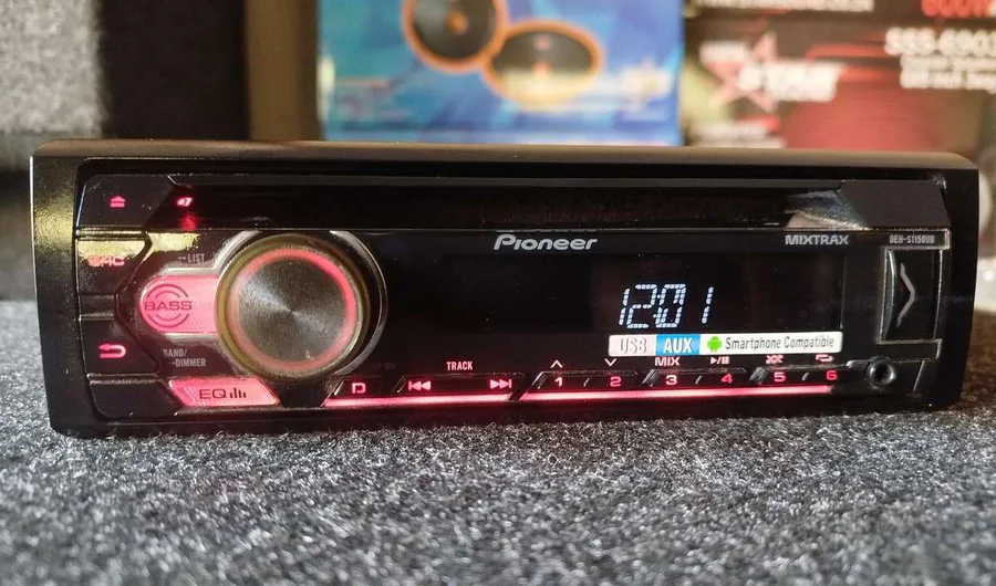 Pioneer Deh-S1150ub Frontloader Radio view 7