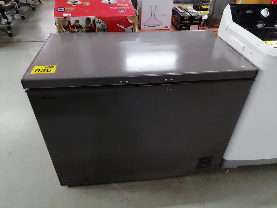 Hisense H390cfs Chest Freezer view 5