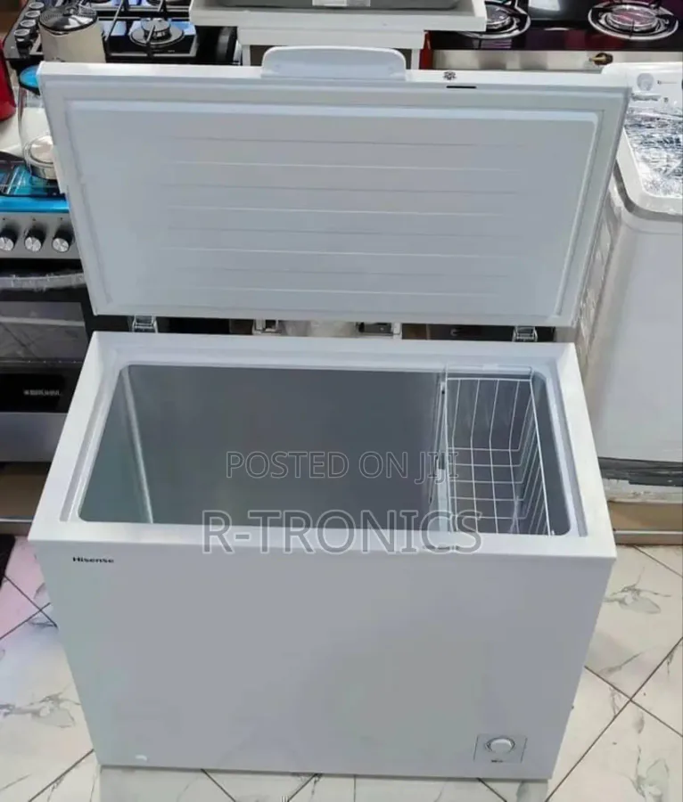 Hisense H320cf White Chest Freezer view 3
