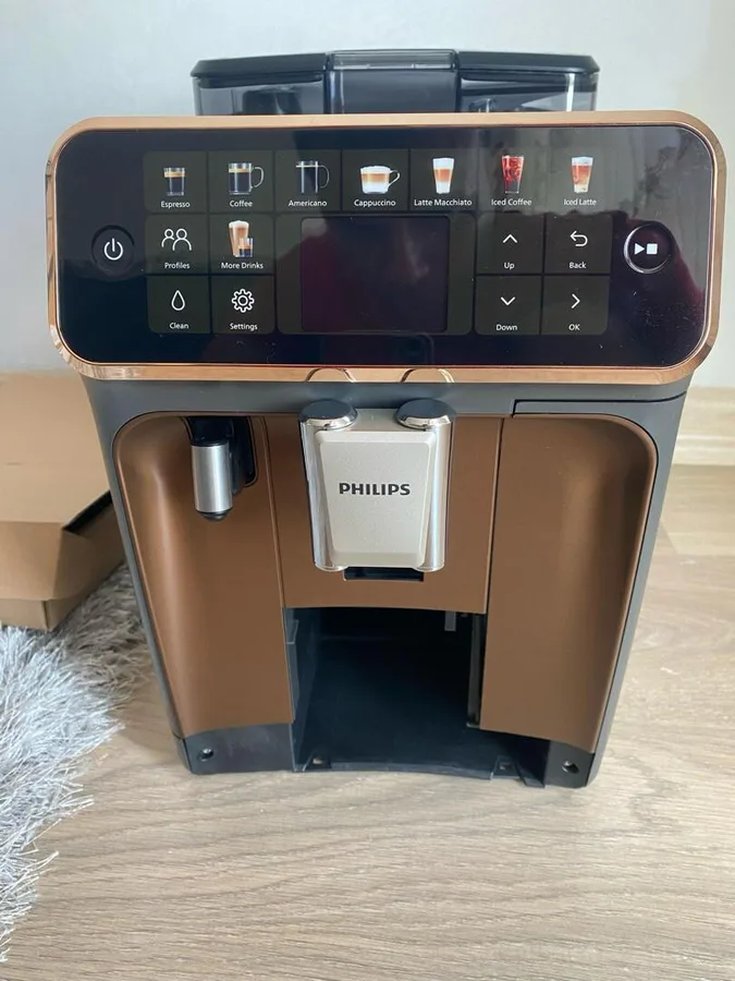Philips Ep5547/90 5500 Series Auto/M Espresso Mach view 5